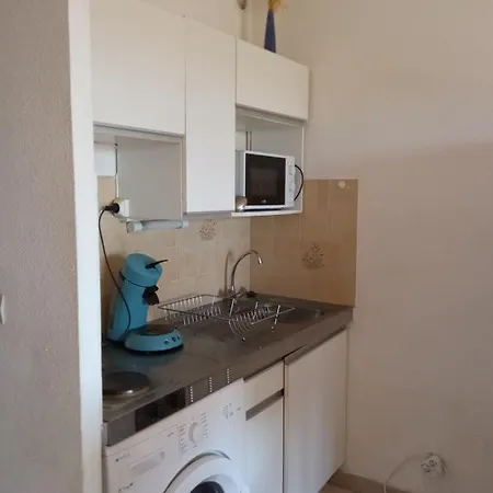 Jolie STUDIO VUE SUR MER Apartment *